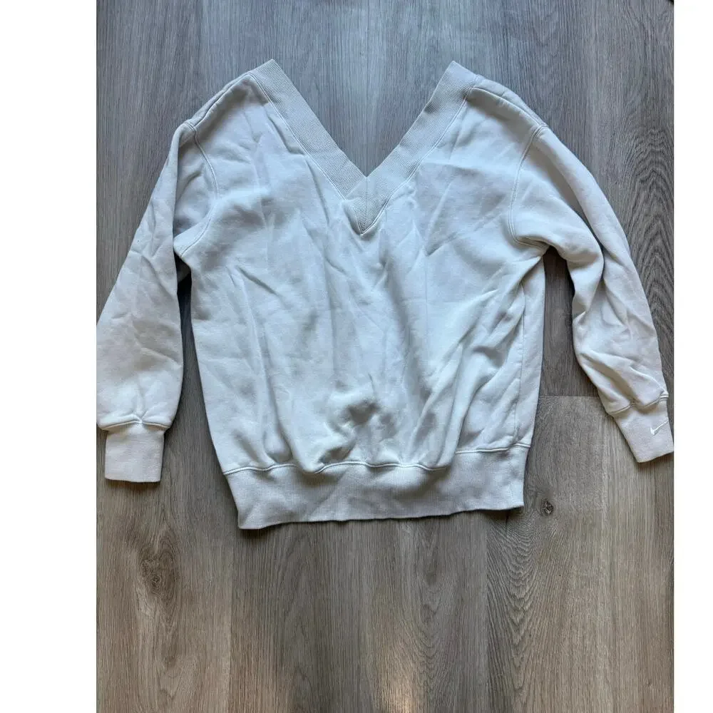 Nike Phoenix oversized Women's sweatshirt, cream, size medium, double v neck
